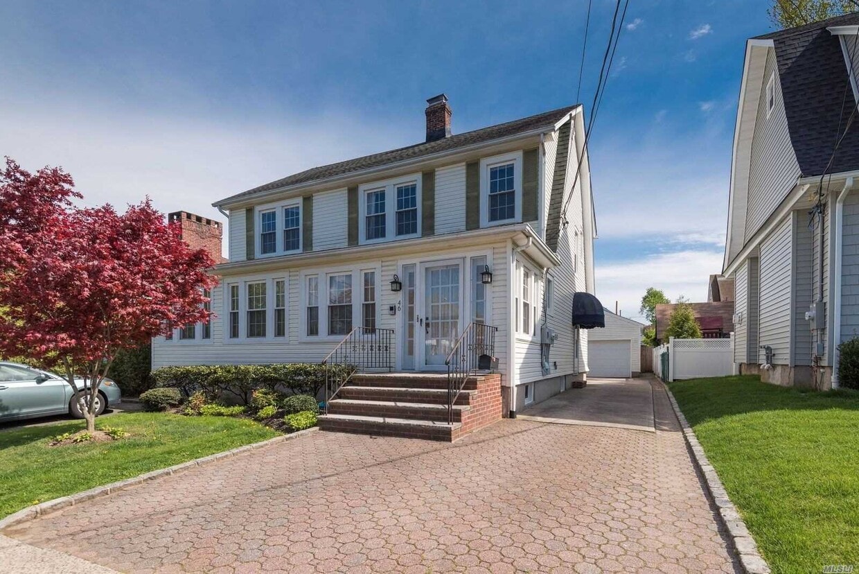 Primary Photo - 46 Beechwood Ave