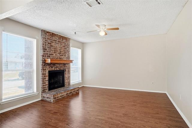 Foto del edificio - 2408 Summer Pl Dr