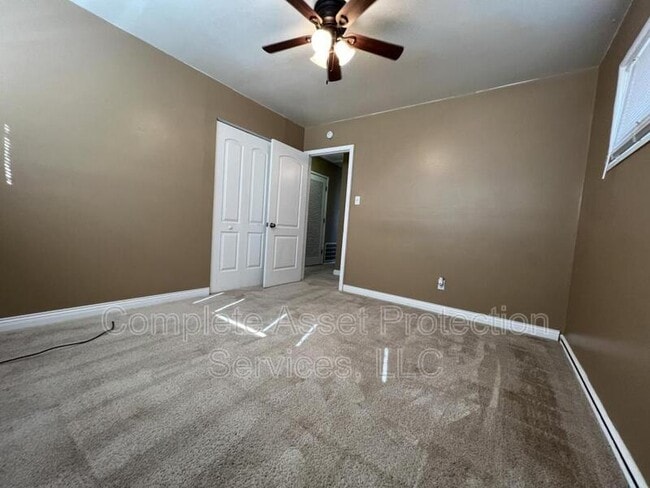 Foto del edificio - 7728 Catalpa Ave