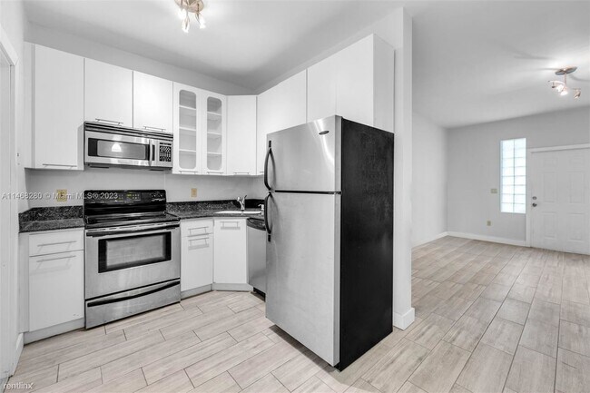 Foto del edificio - 2 br, 1 bath Condo - 1622 Bay Rd Apt 202