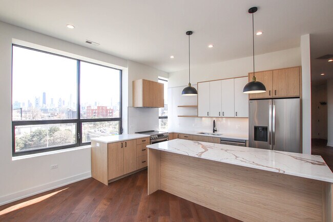 Foto del edificio - 1001 N Milwaukee Ave