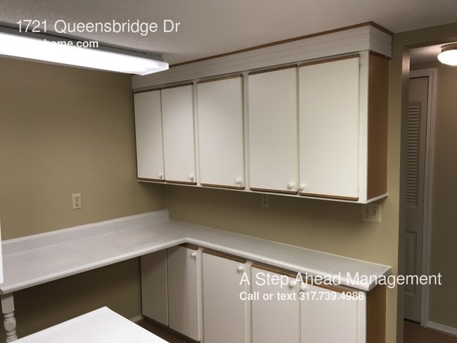 Building Photo - 1721 Queensbridge Dr
