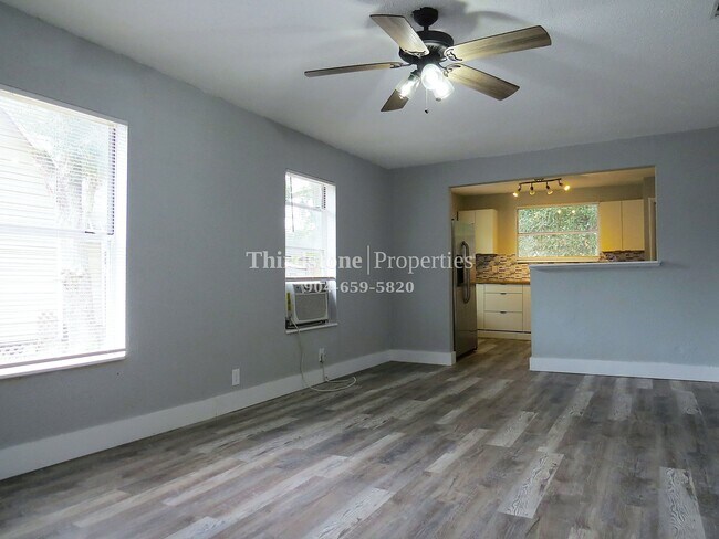 Foto del edificio - 1225 E 14th St