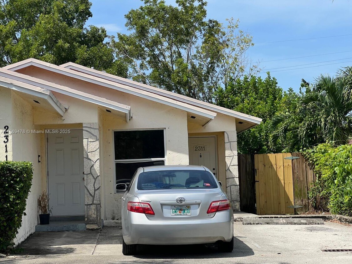 Foto principal - 2311 Coolidge St
