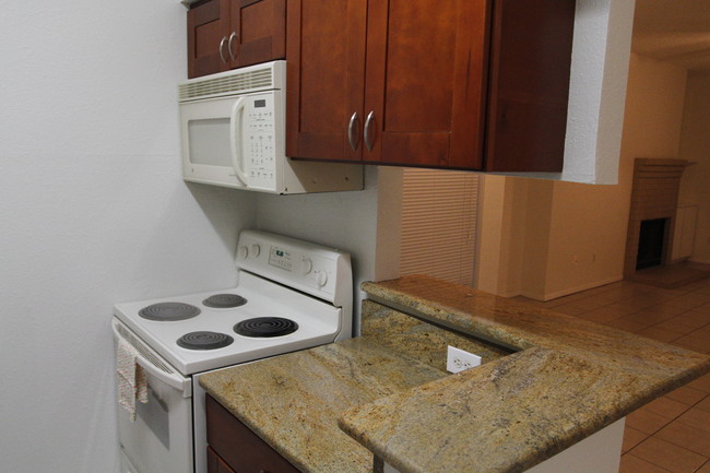 Building Photo - 2110 W Slaughter Ln