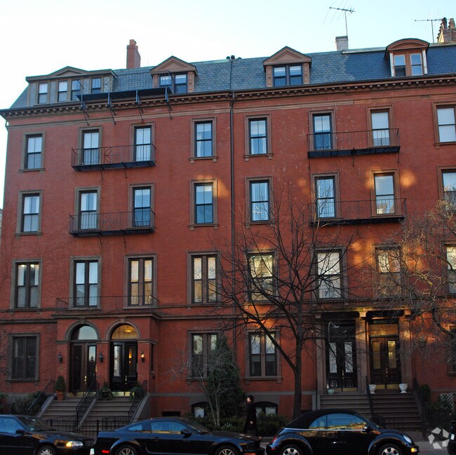 Building Photo - 151-153 Beacon St