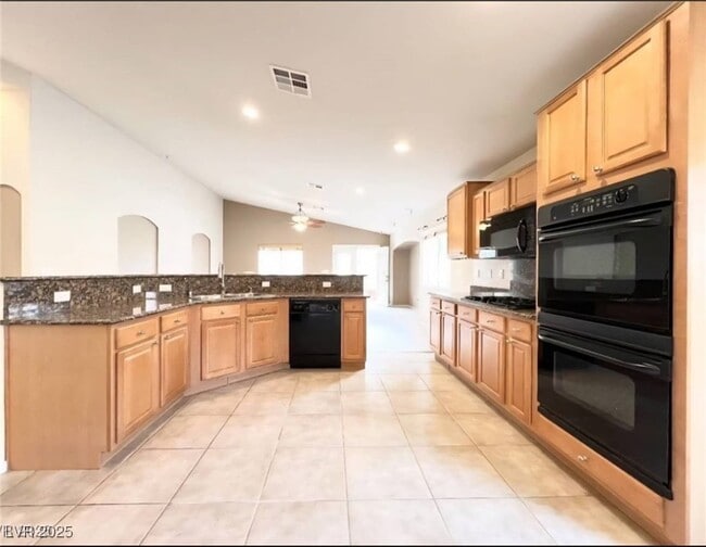 Building Photo - 8161 Cane Creek Mill Ct