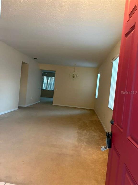 Foto del edificio - 319 Sand Ridge Dr