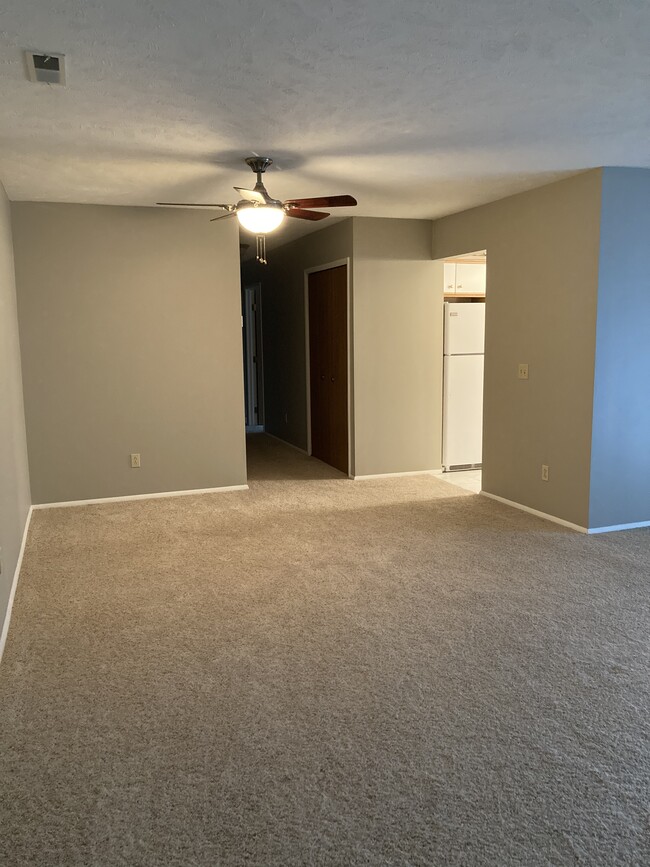 Foto del edificio - 27087 Oakwood Cir