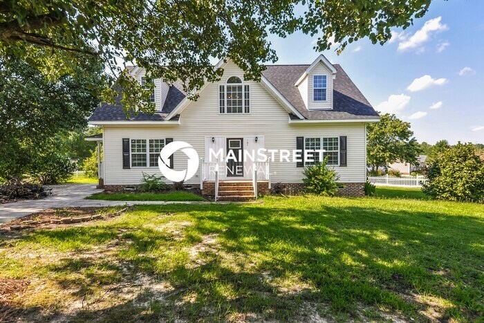 Foto principal - 4 Bedroom Pet-Friendly Home in Smithfield,...