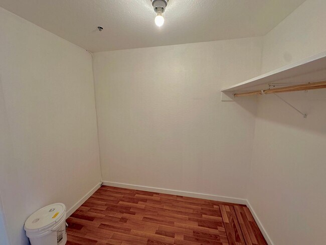 Foto del edificio - $500 OFF FIRST MONTH RENT - One Bedroom On...