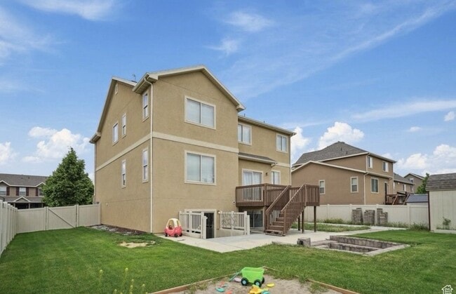 Building Photo - 1805 W Grays Pl