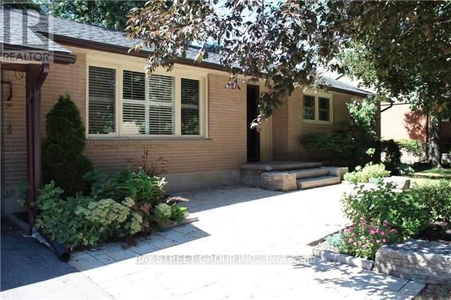 Photo du bâtiment - 308 Maple St
