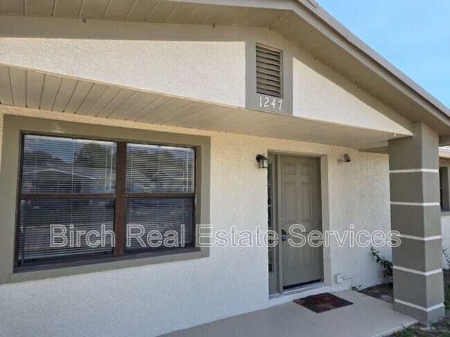 Foto del edificio - 1247 Chelsea Ln