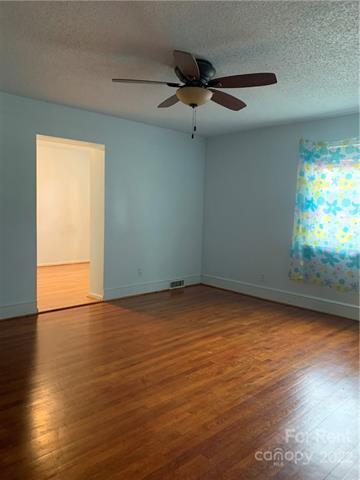 Foto del edificio - 6914 Wilson Grove Rd