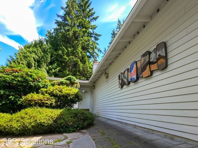 Building Photo - 4 br, 2 bath House - 14620 NE 65th Court