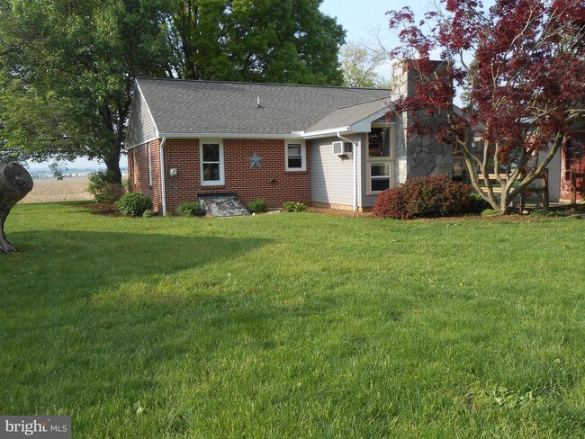 Building Photo - 1371 Landisville Rd