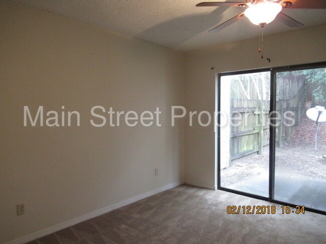 Building Photo - 456 E Burgess Rd