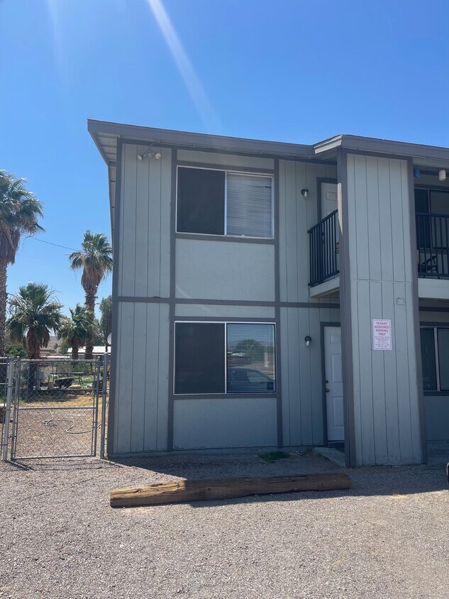 Primary Photo - 2175 Riviera Blvd