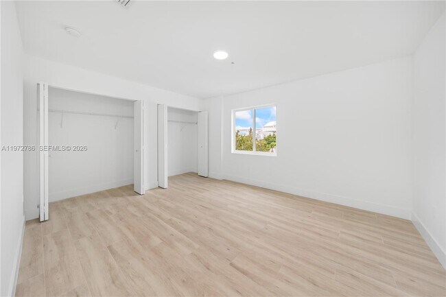 Foto del edificio - 32 NW 14th Ave