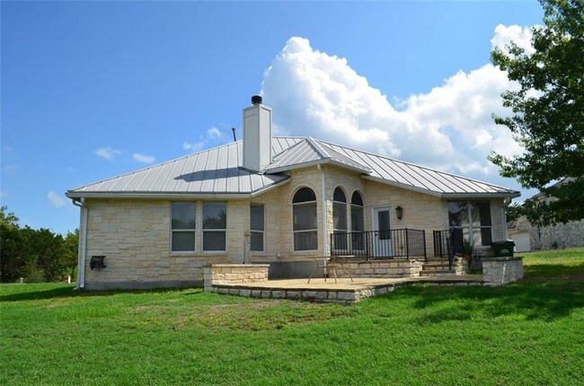 Building Photo - 1705 Mira Vista