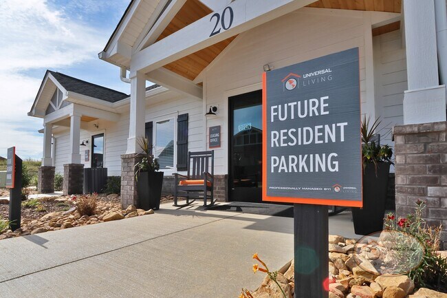 Estacionamiento para futuros residentes - Universal at Mountainview