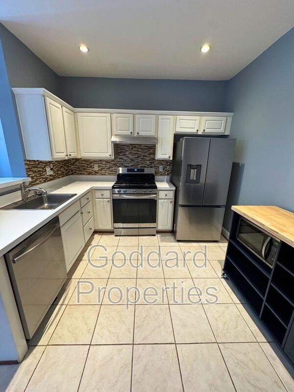 Building Photo - 8725 Grape Arbor Way