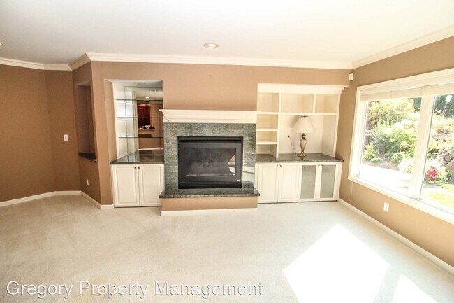 Foto del edificio - 2 br, 2 bath House - 836 2nd Ave 101