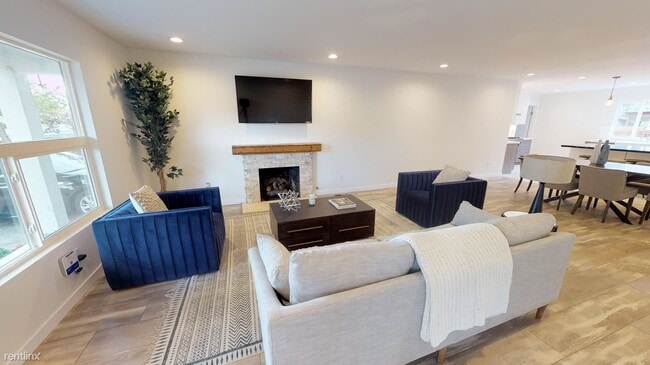 Building Photo - 1 br, 1 bath House - 116 Daphne Way Privat...