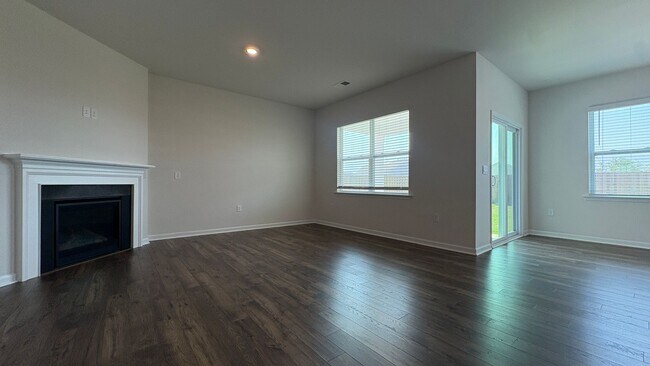 Foto del edificio - Beautiful 3/2 In Amenity Filled Neighborhood!