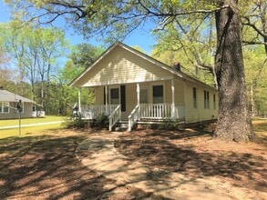 Building Photo - 137 Virginia Ave