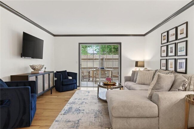 Foto del edificio - 3140 7 Pines Ct