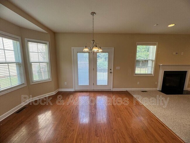 Foto del edificio - 1725 Callandale Ave