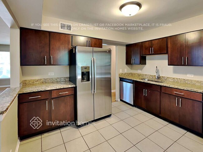 Foto del edificio - 7621 W Madison St
