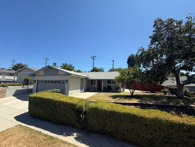 Building Photo - COMING SOON! 4-Bedroom Single-Story Home i...