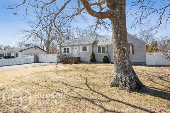 Building Photo - 36 Mill Dr