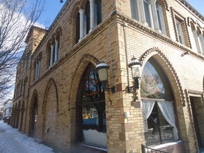 Building Photo - 266 Bryant