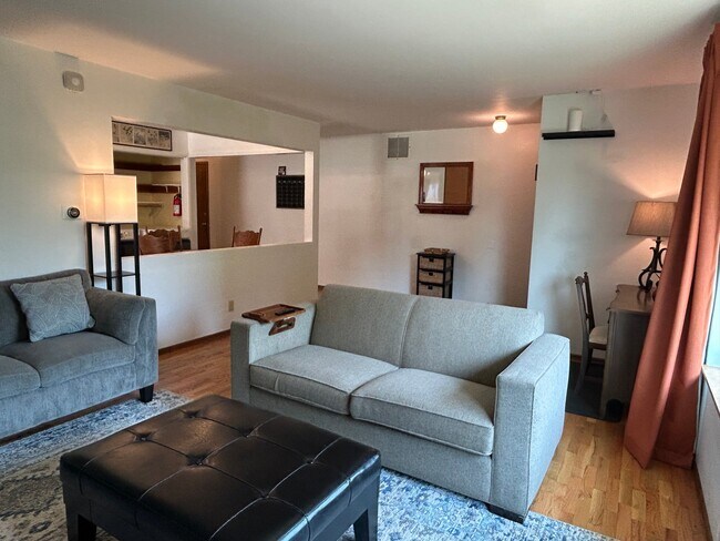 Foto del edificio - 302 N 37th Ave