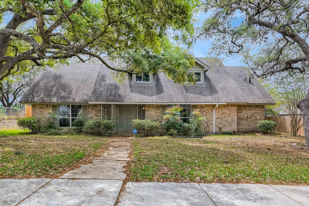 Foto principal - Gorgeous San Antonio home with large backy...
