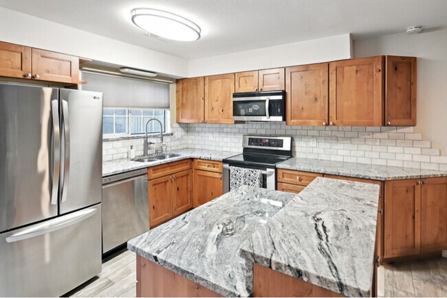 Building Photo - 3441 S Ammons St