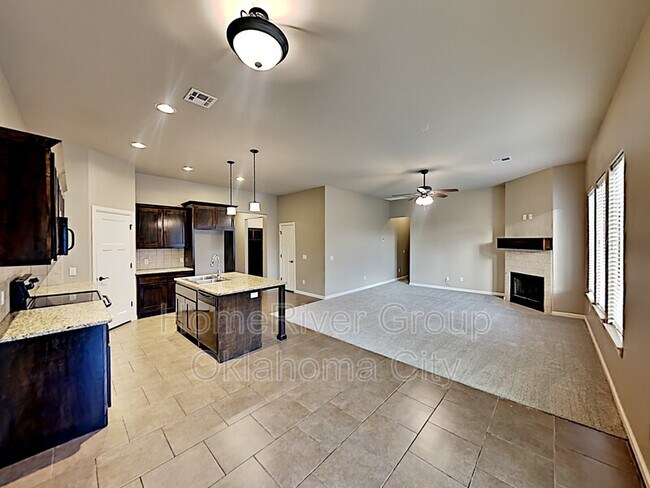Foto del edificio - 1132 NW 173rd St