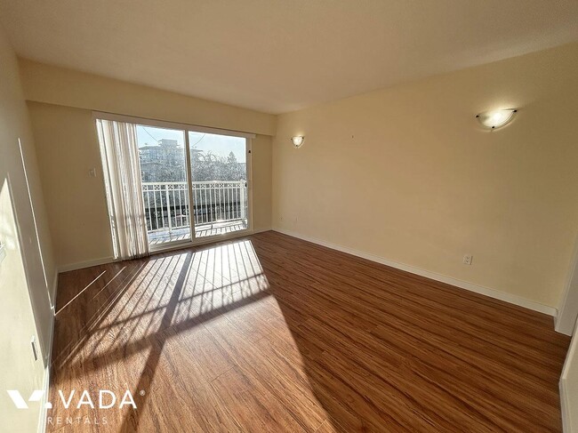 Photo du bâtiment - 8407 Osler St