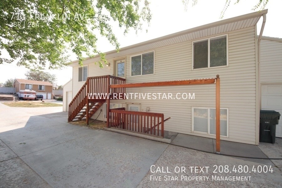 Primary Photo - 711 Franklin Ave