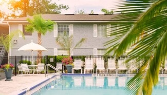 Building Photo - The Commons