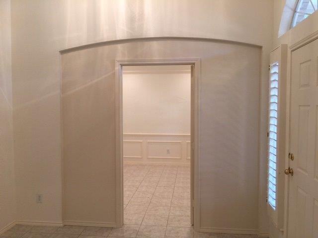 Building Photo - 3105 Spring Hill Ln