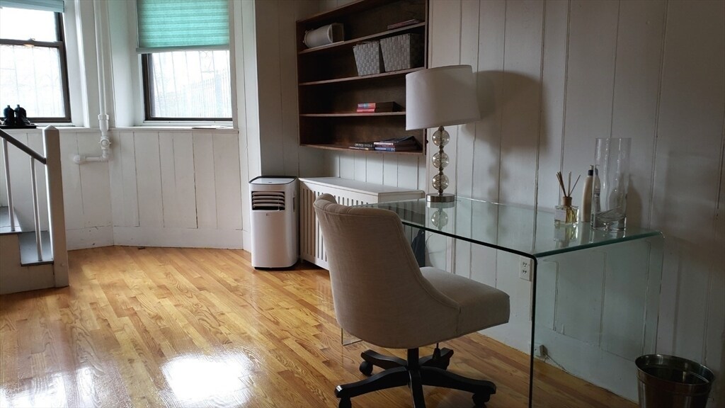 Foto principal - 924 Beacon St