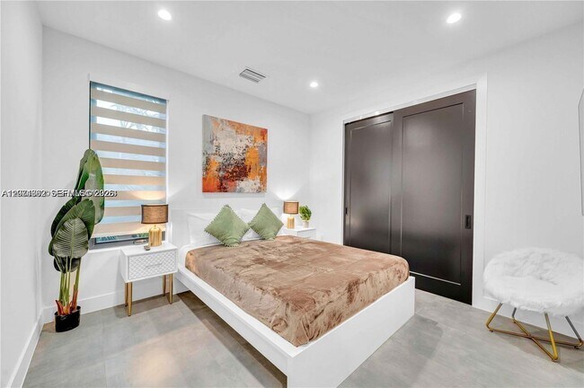 Foto del edificio - 155 NW 51st St