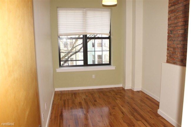 Foto del edificio - 1251 Jefferson Ave