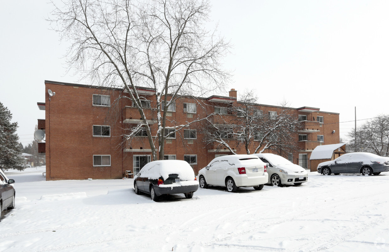 Photo du bâtiment - Woodland Trail Apartments  