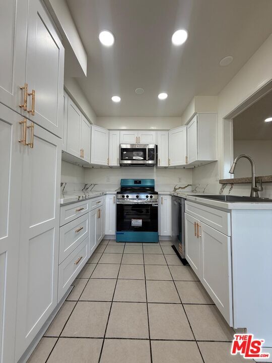 Building Photo - 317 Delaware Rd